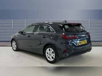 Used Kia Ceed 2023 for sale - 76452676: Photo