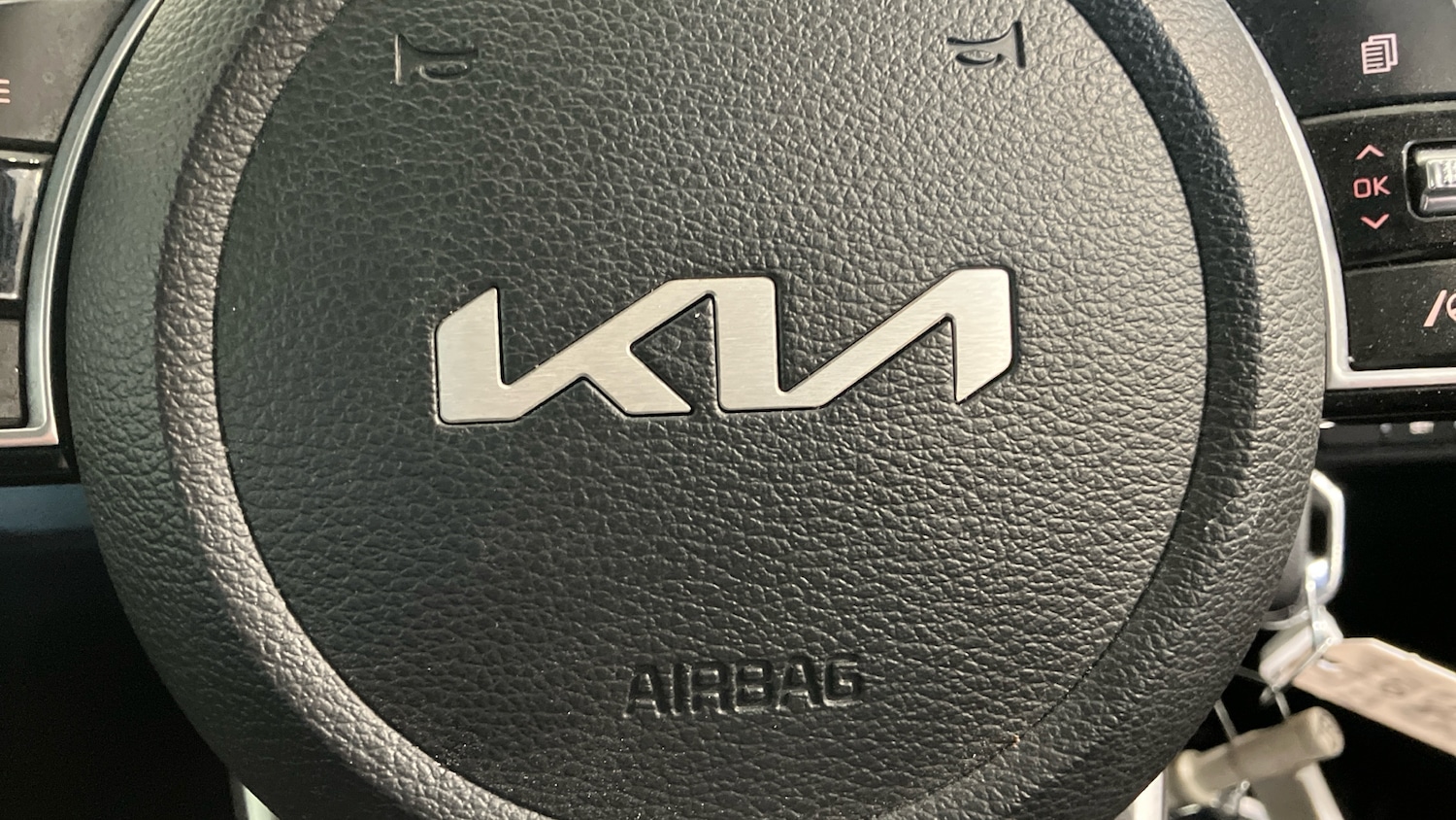 Used Kia Ceed 2023 for sale - 76452676: Photo 32