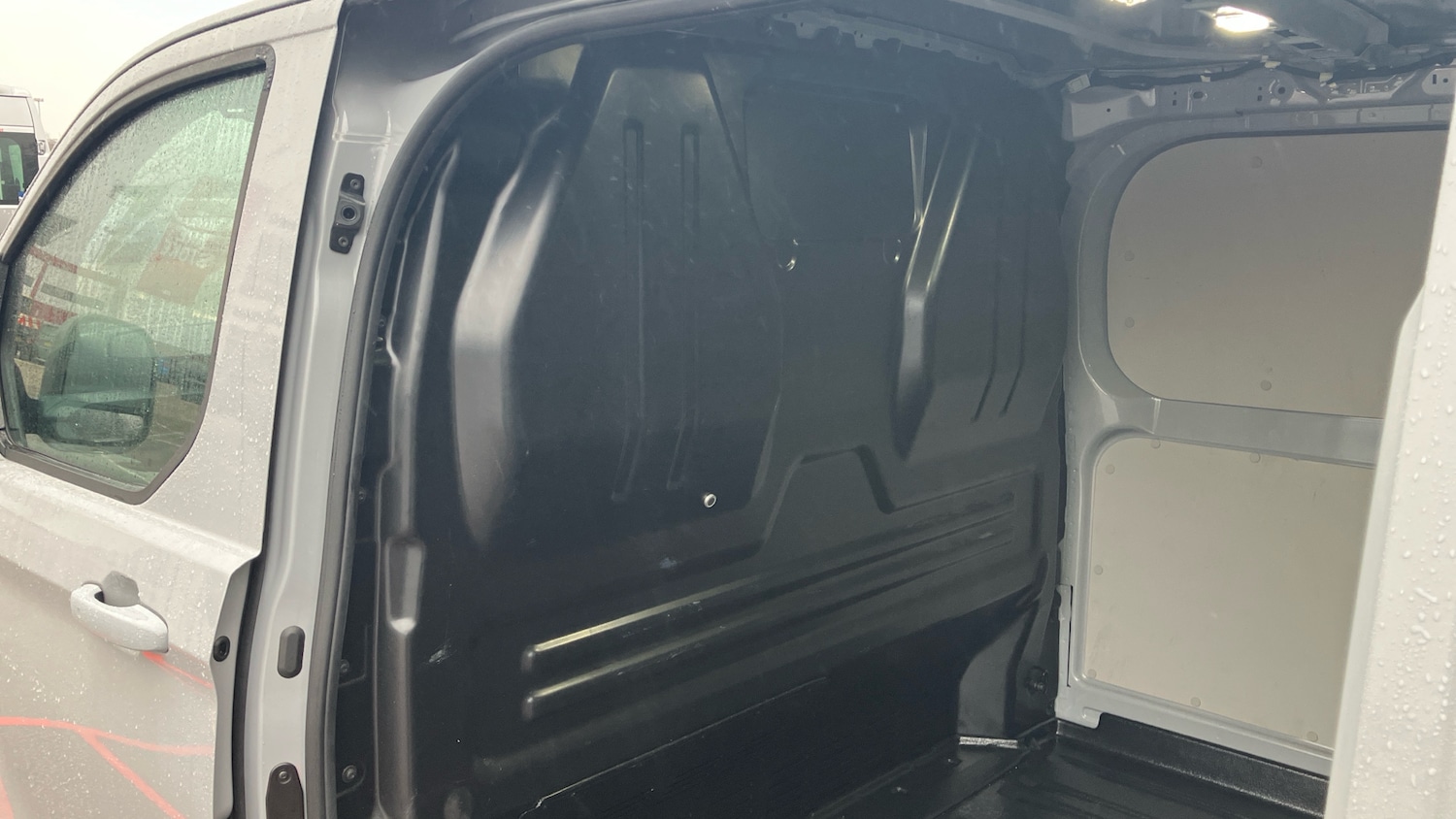 Used Ford Transit Custom 2024 for sale - 77516349: Photo 18