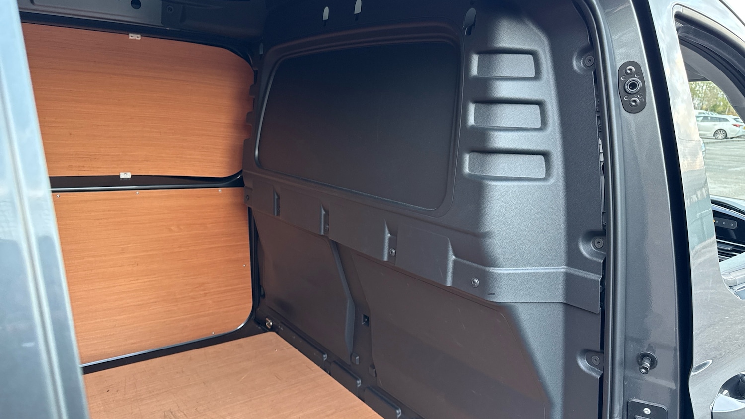 Used Ford Transit Connect 2025 for sale - 76464382: Photo 18