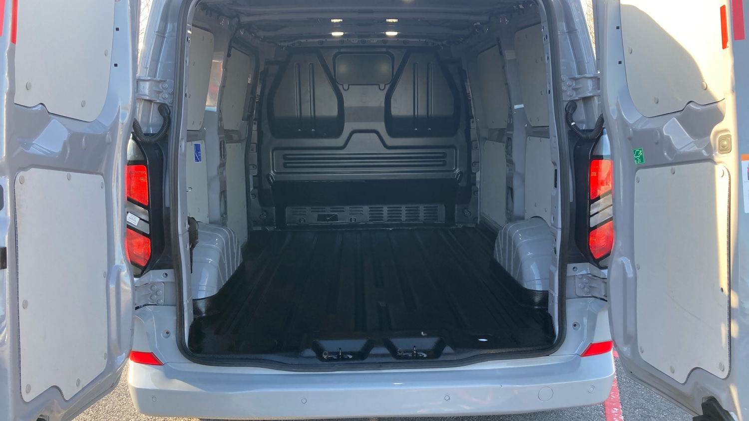 Used Ford Transit Custom 2024 for sale - 77945965: Photo 12