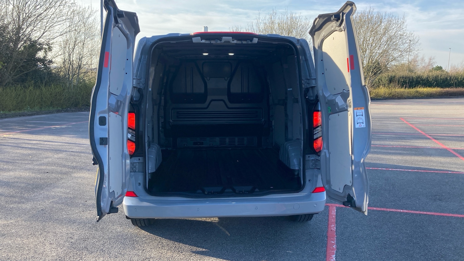 Used Ford Transit Custom 2024 for sale - 77945965: Photo 3