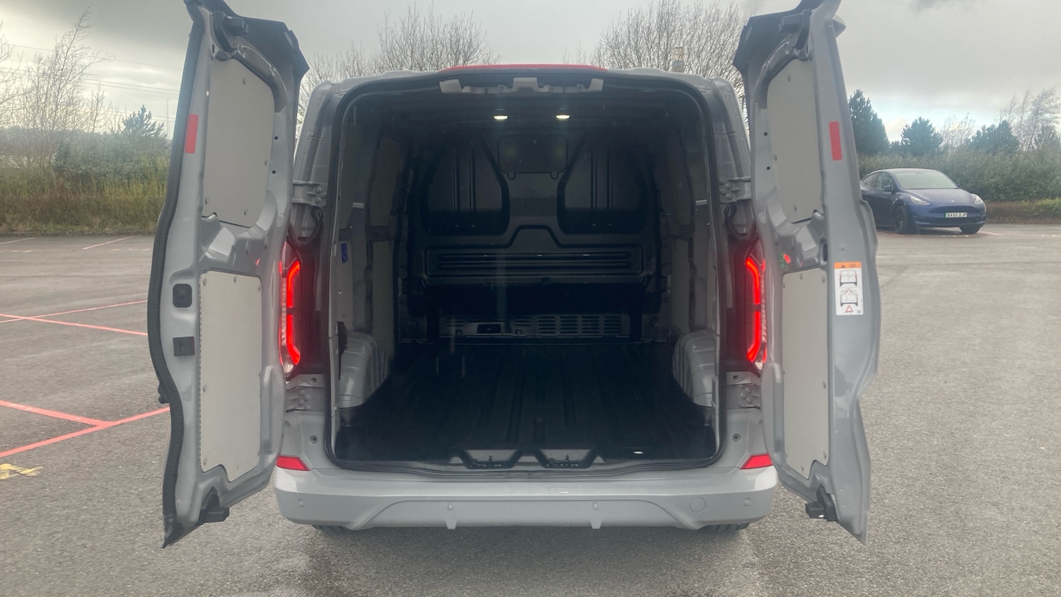 Used Ford Transit Custom 2025 for sale - 77898722: Photo 3