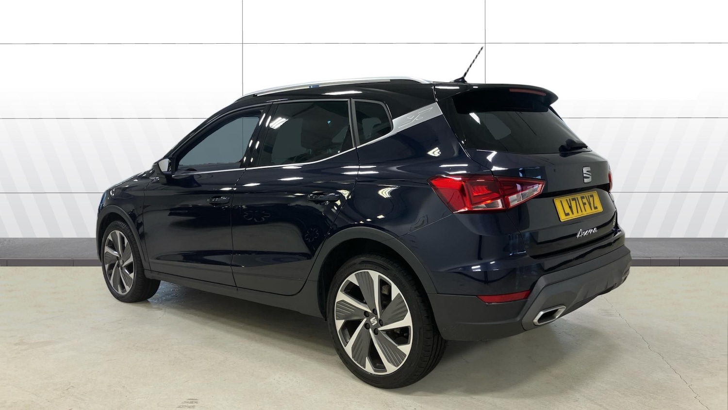 Used SEAT Arona 2021 for sale - 77460235: Photo 2