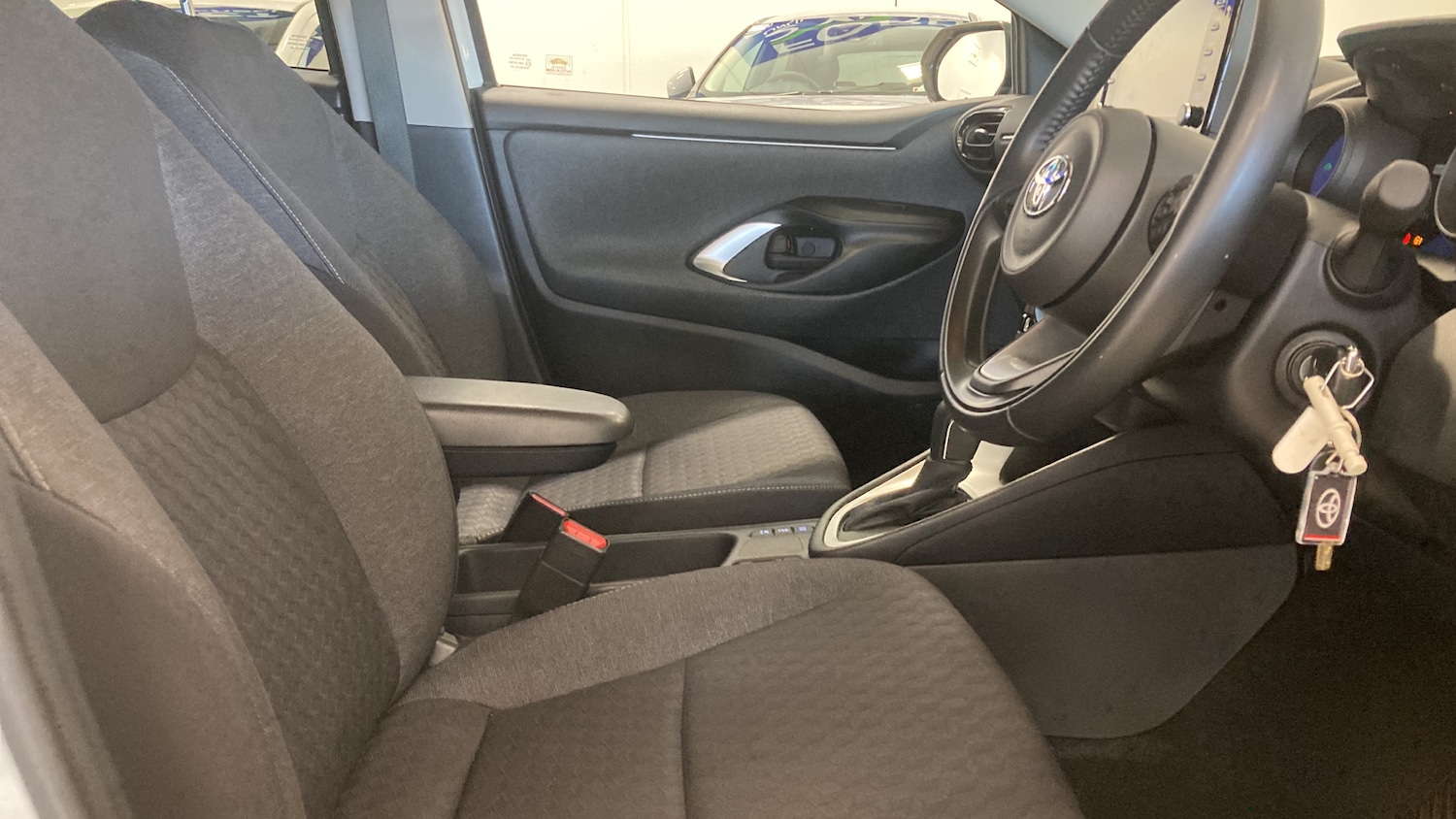 Used Toyota Yaris 2021 for sale - 77069572: Photo 34