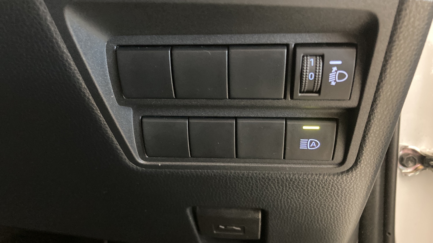 Used Toyota Yaris 2021 for sale - 77069572: Photo 35