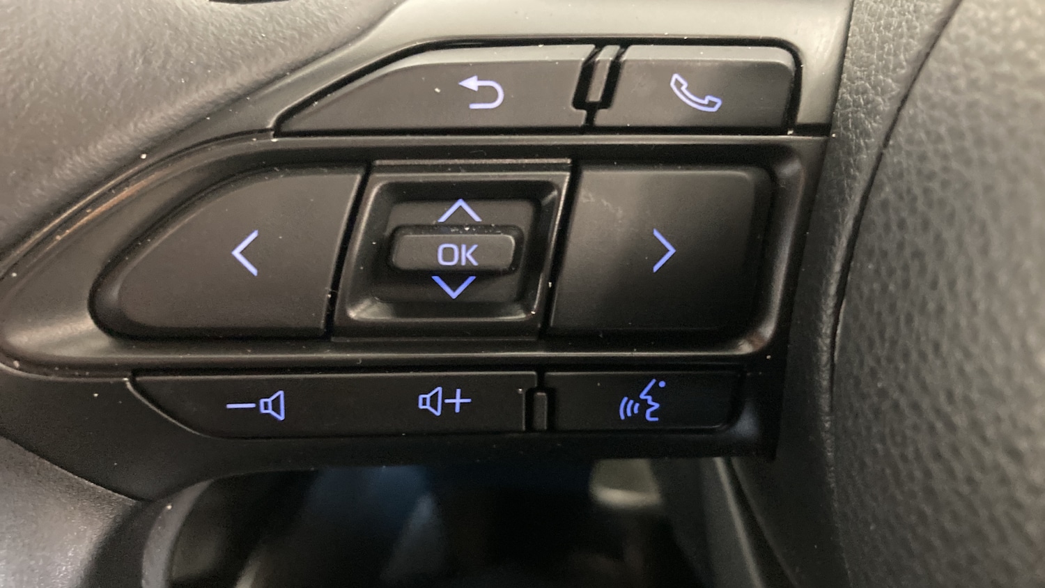 Used Toyota Yaris 2021 for sale - 77069572: Photo 37