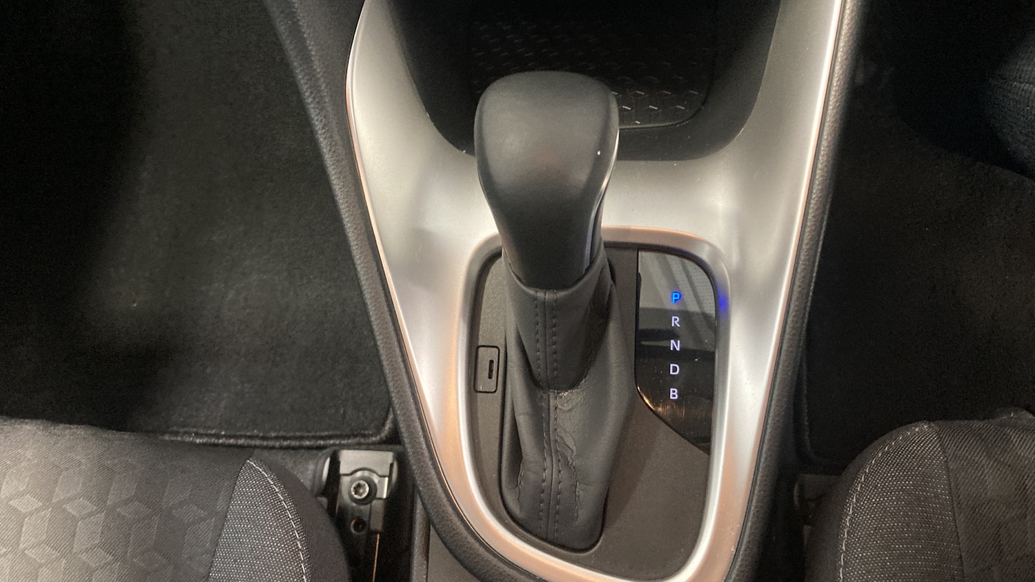 Used Toyota Yaris 2021 for sale - 77069572: Photo 43