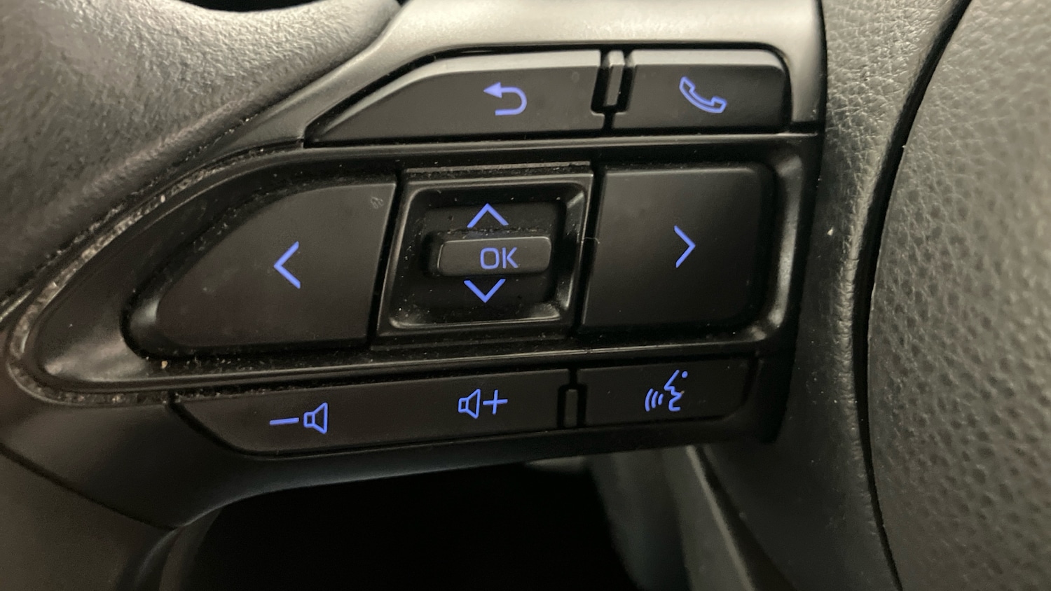 Used Toyota Yaris 2021 for sale - 77069572: Photo 50