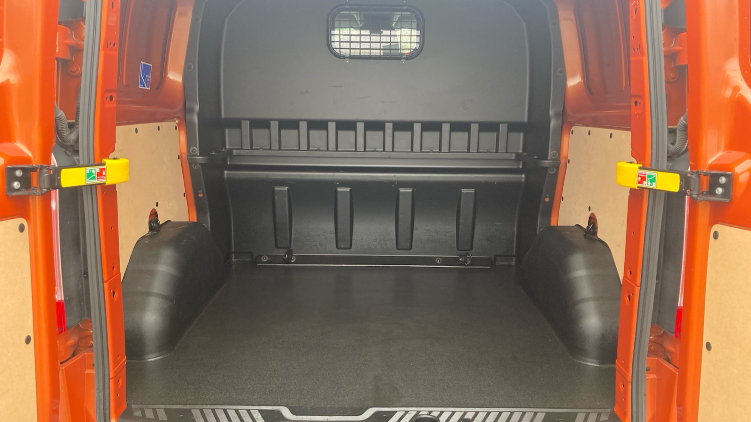 Used Ford Transit Custom 2023 for sale - 77353542: Photo 12