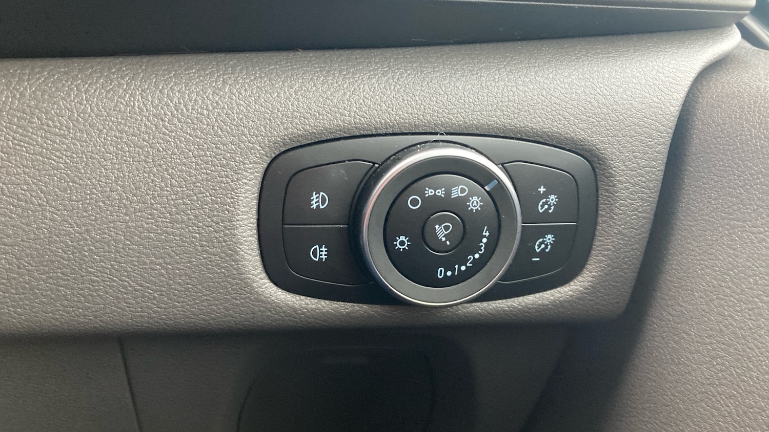 Used Ford Transit Custom 2023 for sale - 77353542: Photo 24