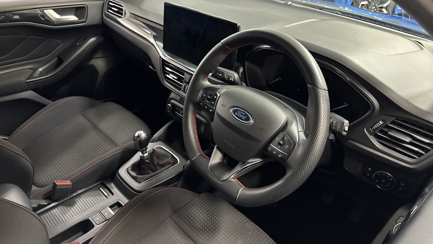 Used Ford Focus 2023 for sale - 76612540: Photo 11