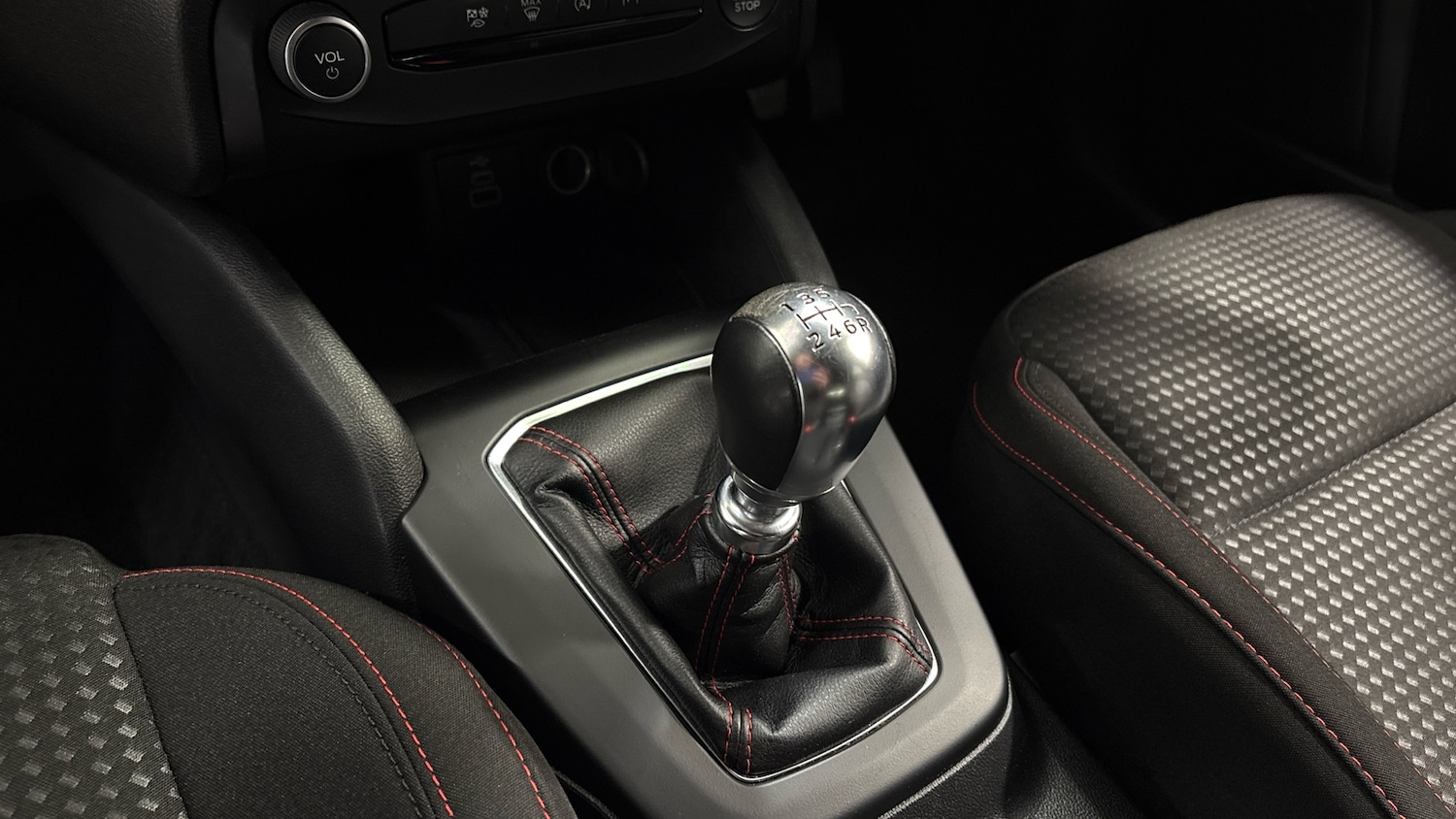 Used Ford Focus 2023 for sale - 76612540: Photo 13