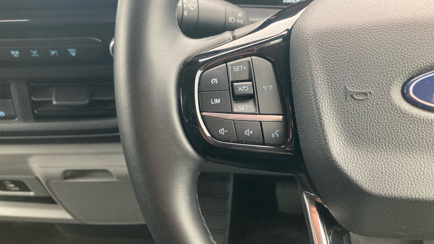 Used Ford Transit Custom 2024 for sale - 76289122: Photo 33