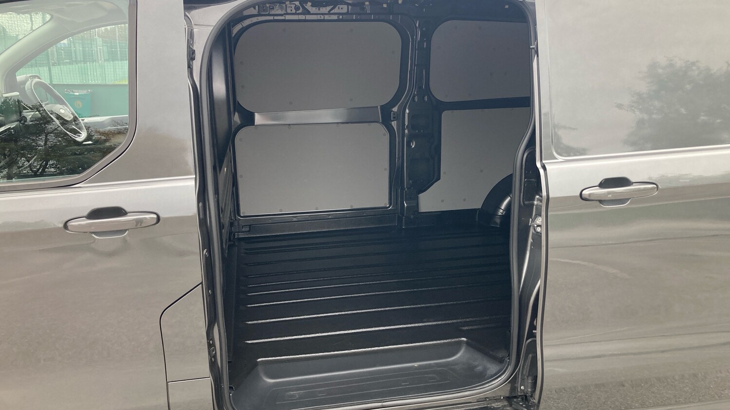 Used Ford Transit Custom 2024 for sale - 76289122: Photo 5
