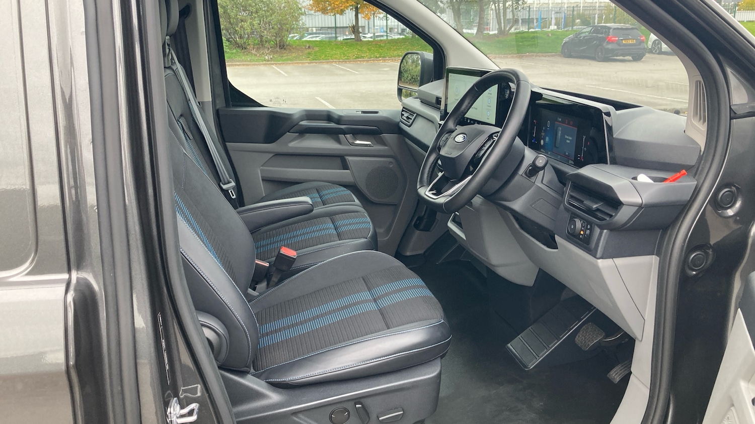 Used Ford Transit Custom 2024 for sale - 76289122: Photo 6