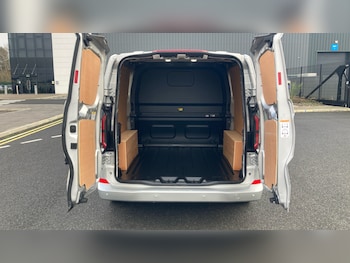 Used Ford Transit Custom 2024 for sale - 77026022: Photo