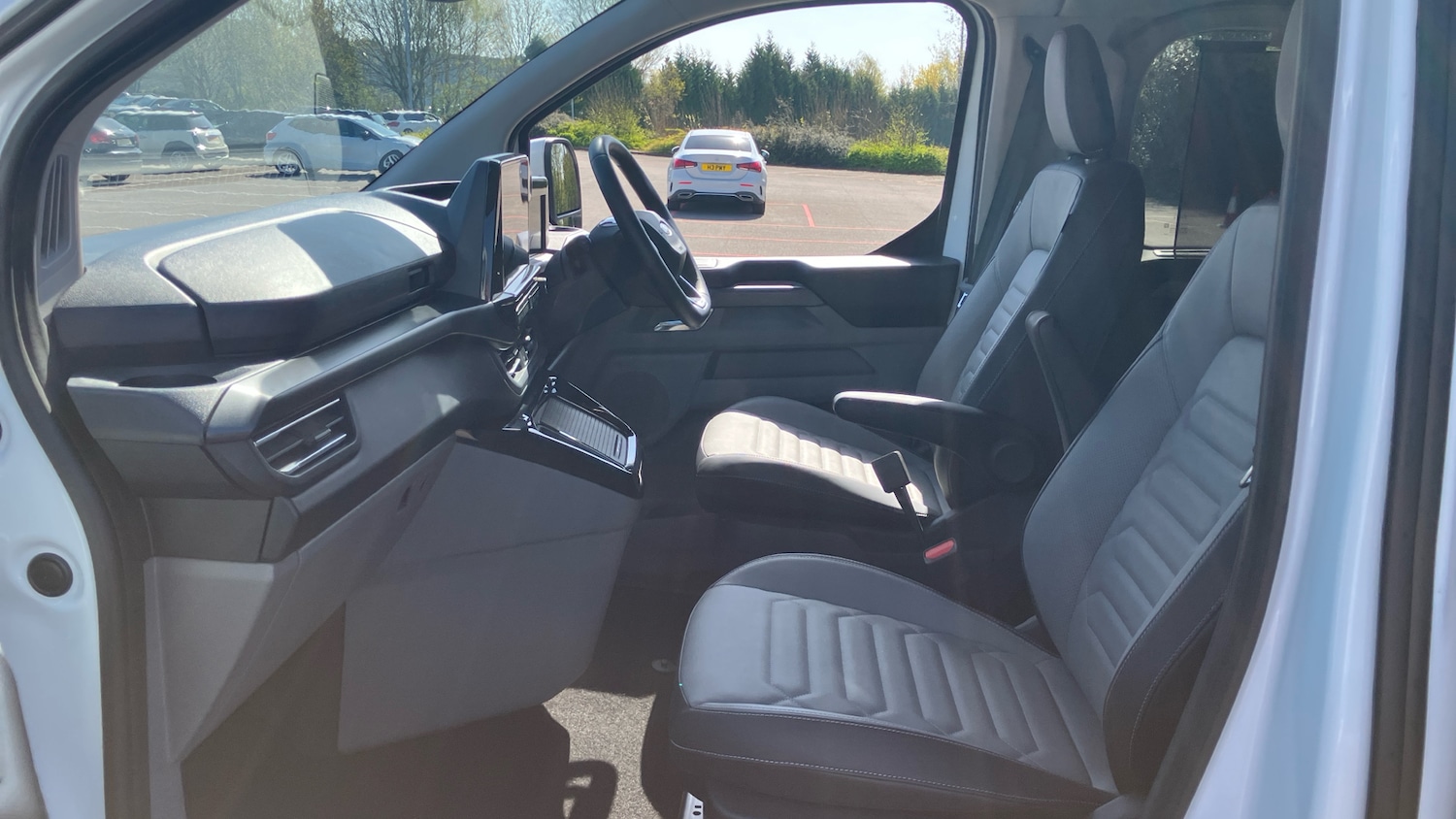 Used Ford Tourneo Custom 2026 for sale - 78176396: Photo 13