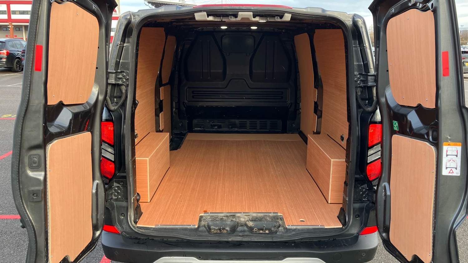 Used Ford Transit Custom 2025 for sale - 77206914: Photo 3