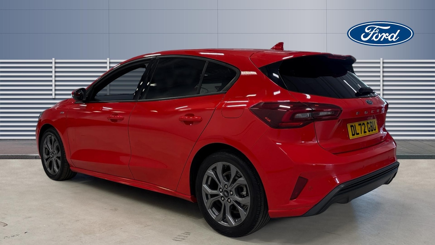 Used Ford Focus 2023 for sale - 77742507: Photo 2