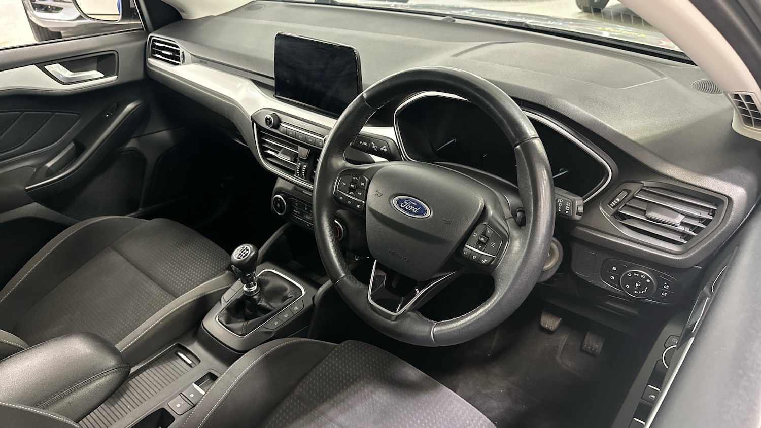 Used Ford Focus 2019 for sale - 76693229: Photo 11