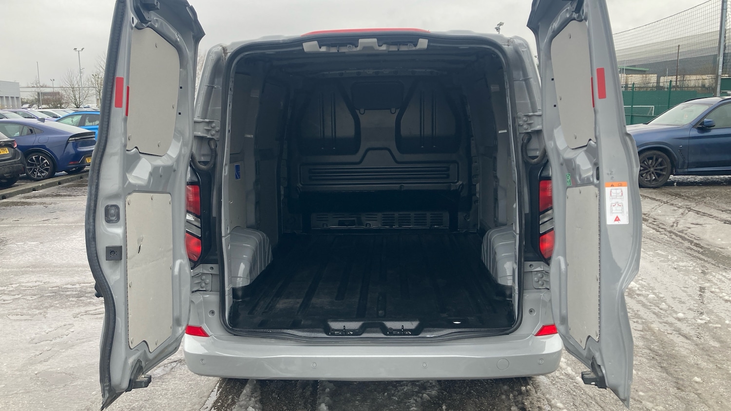 Used Ford Transit Custom 2024 for sale - 77149212: Photo 3