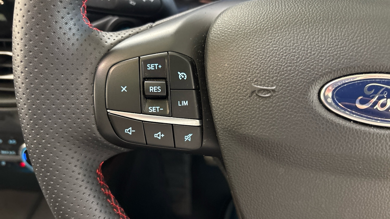 Used Ford Kuga 2023 for sale - 77758613: Photo 41