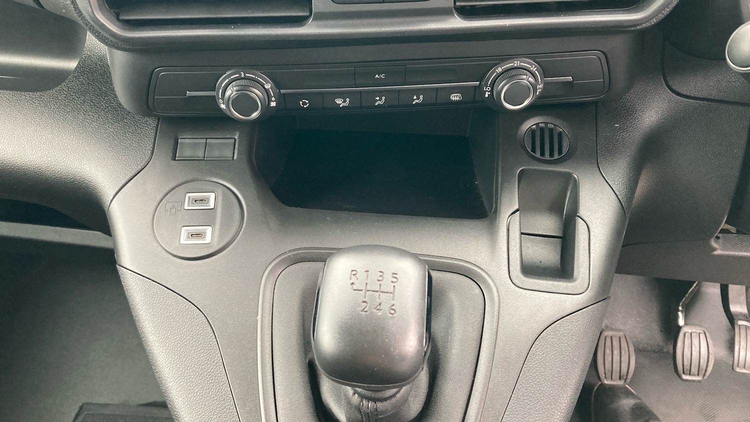 Used Citroen Berlingo 2024 for sale - 76415680: Photo 35