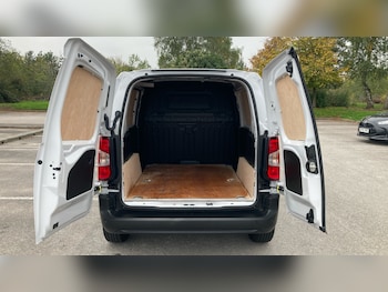Used Citroen Berlingo 2024 for sale - 76415680: Photo
