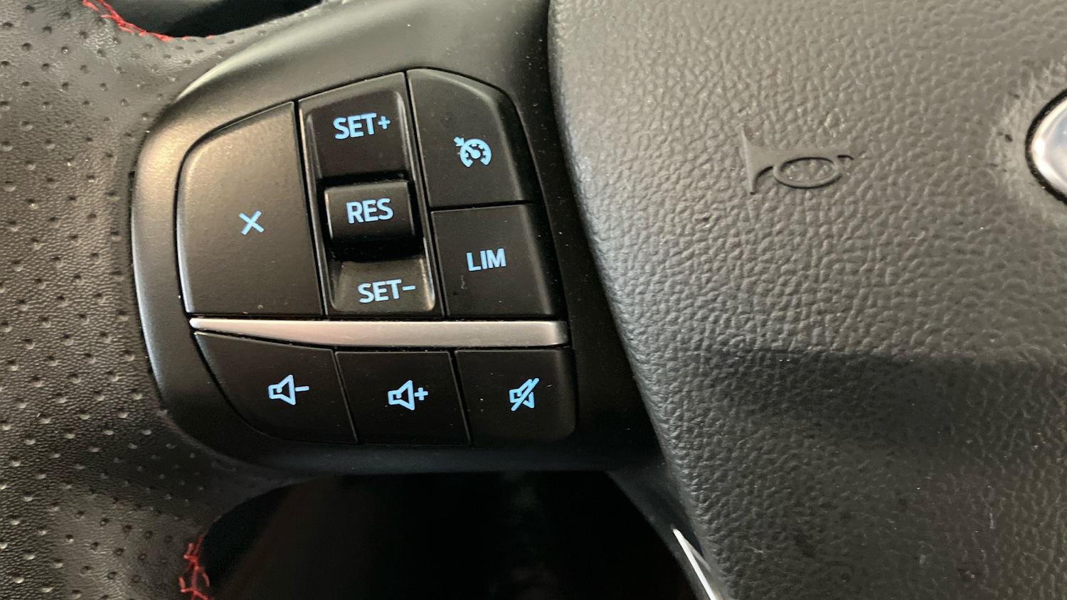 Used Ford Kuga 2022 for sale - 76391616: Photo 31