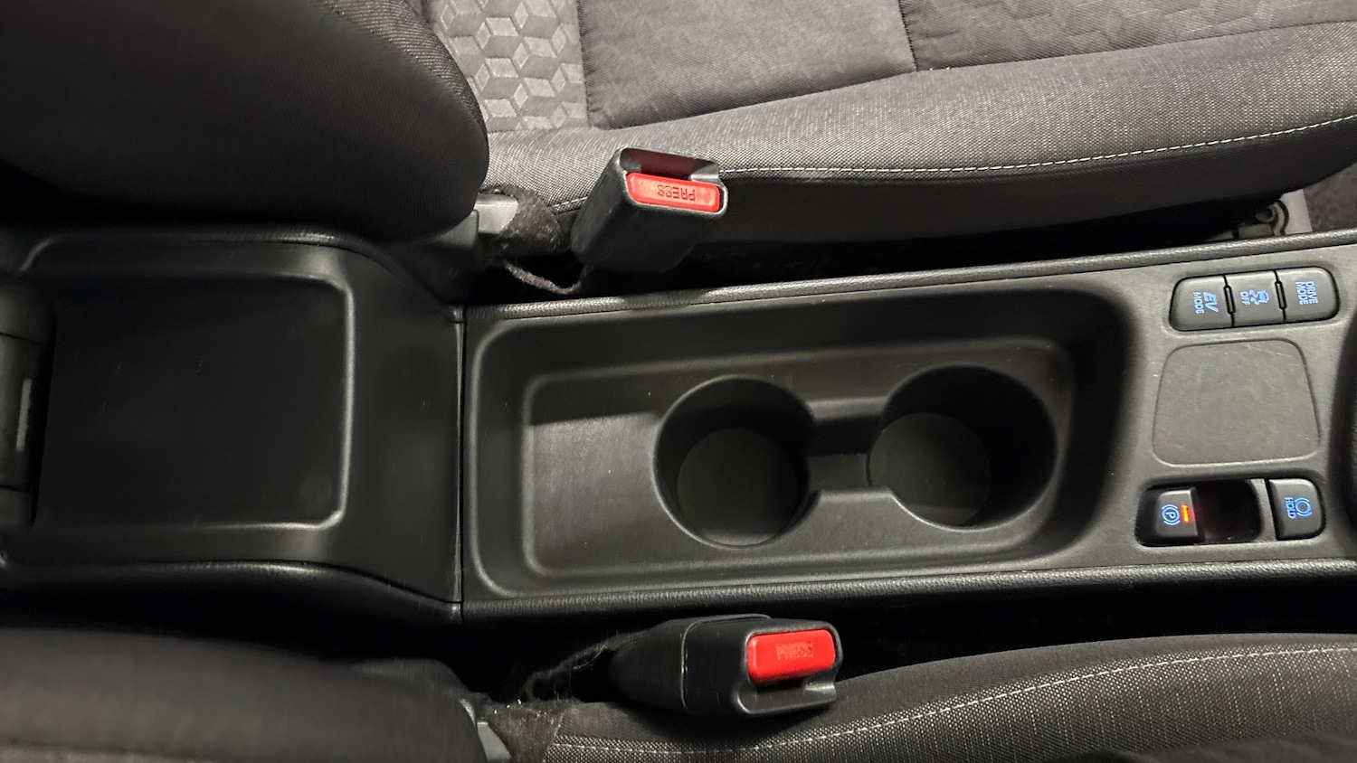 Used Toyota Yaris 2022 for sale - 77729703: Photo 37