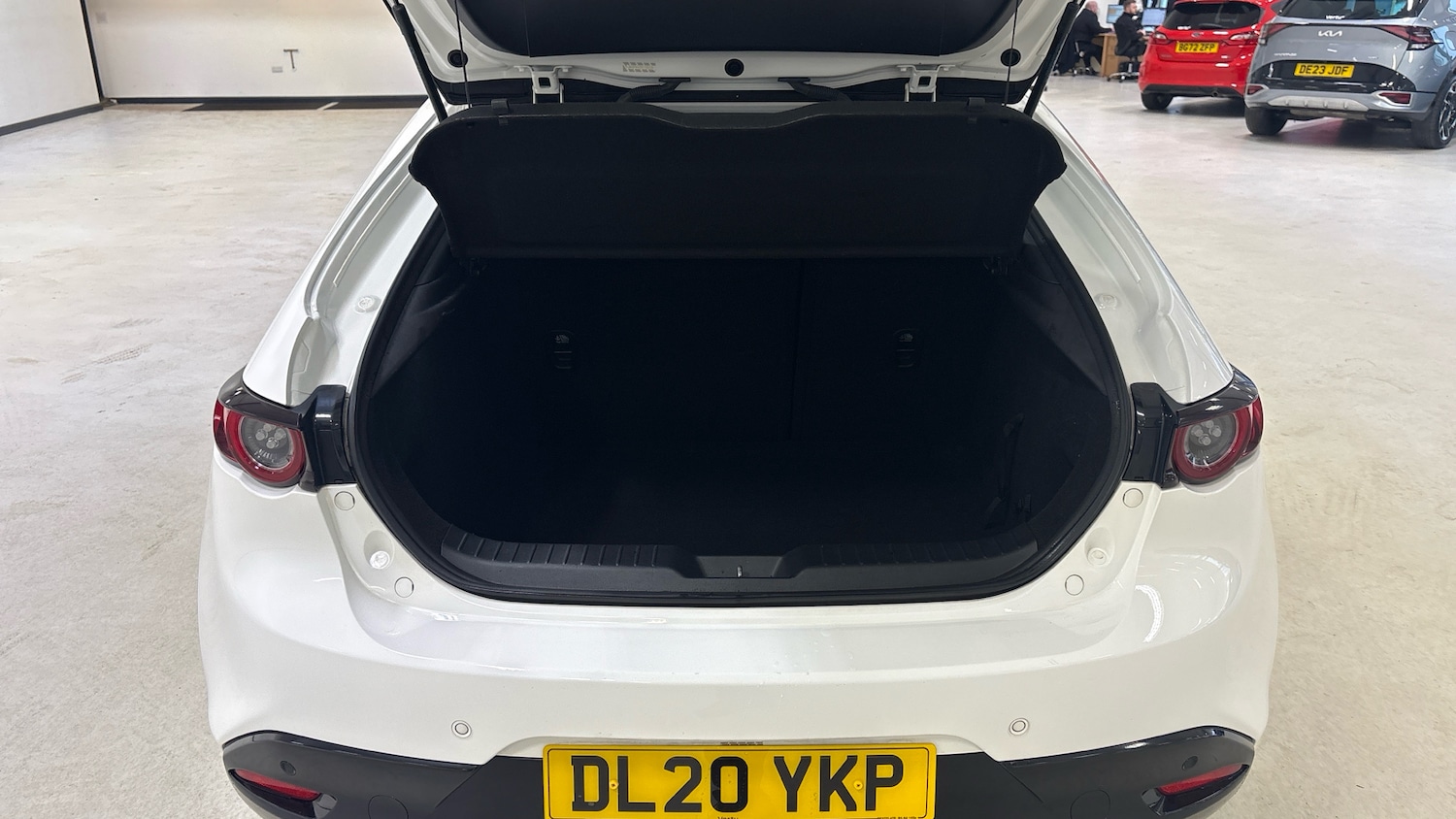 Used Mazda Mazda3 2020 for sale - 77420959: Photo 4