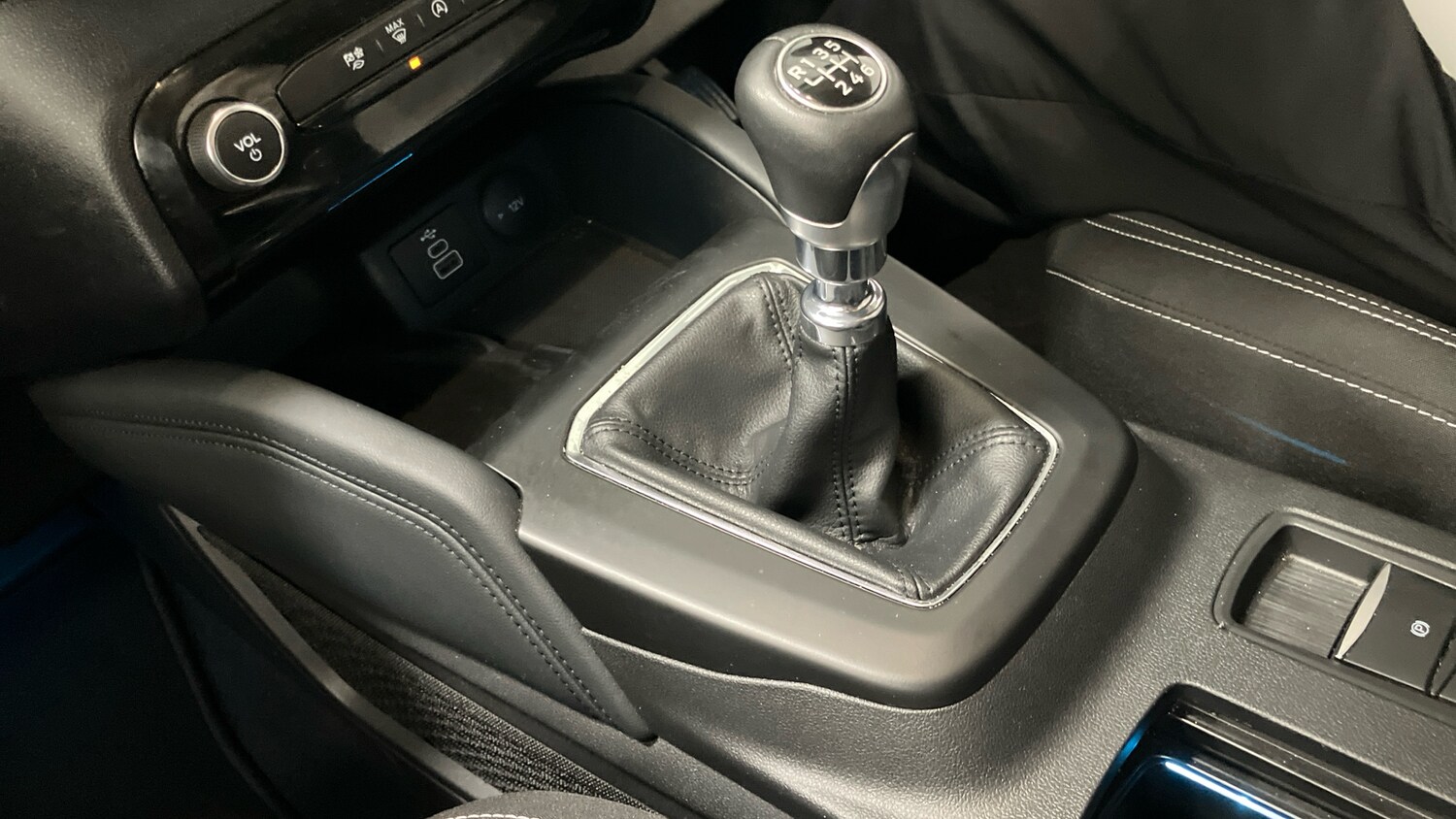 Used Ford Kuga 2025 for sale - 78168654: Photo 13