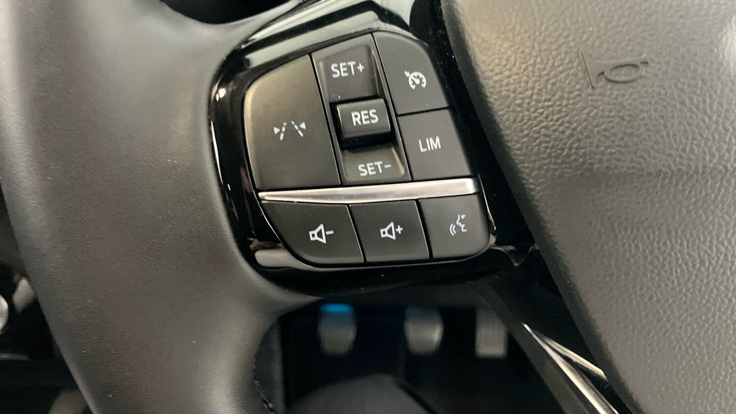 Used Ford Kuga 2025 for sale - 78168654: Photo 30