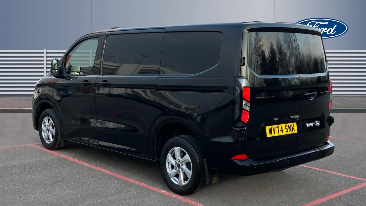 Used Ford Transit Custom 2024 for sale - 77834265: Photo 2