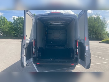 Used Ford Transit 2025 for sale - 78692105: Photo