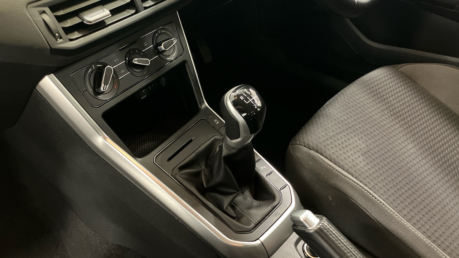 Used Volkswagen Polo 2022 for sale - 76392230: Photo 13