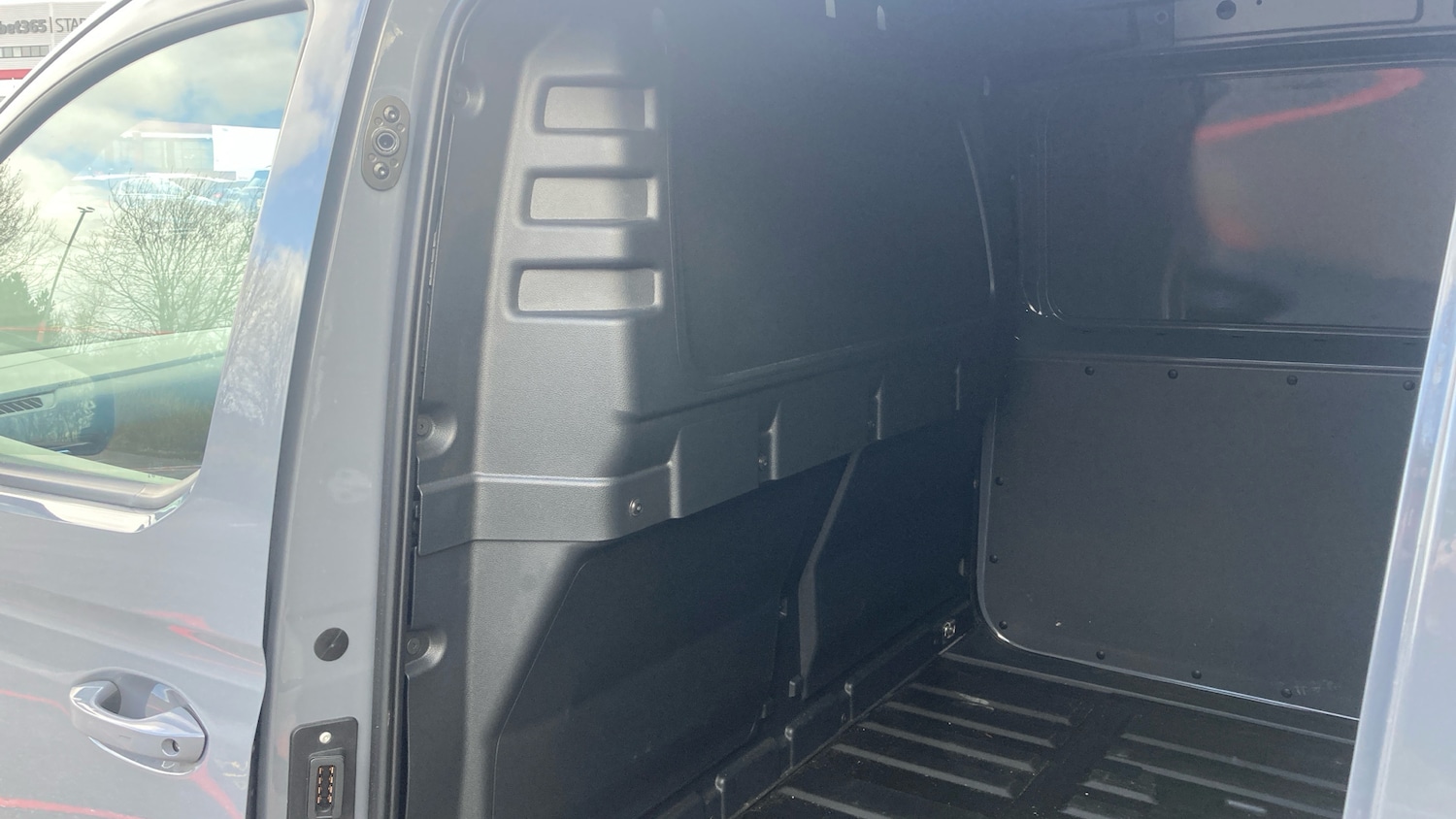 Used Ford Transit Connect 2025 for sale - 77836775: Photo 18