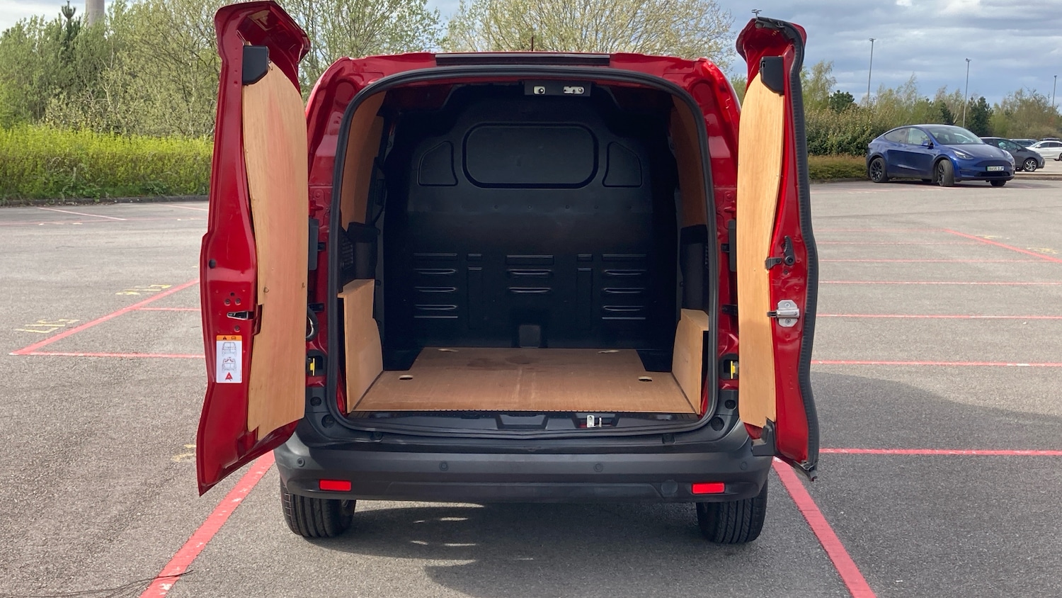 Used Ford Transit Courier 2024 for sale - 78210699: Photo 3