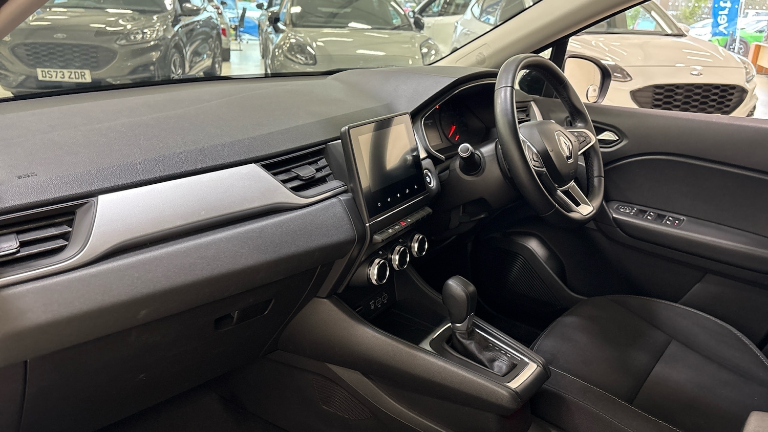 Used Renault Captur 2021 for sale - 77310449: Photo 9