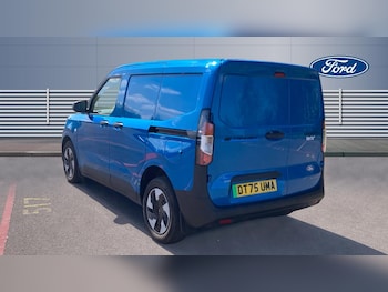 Used Ford Transit Courier 2026 for sale - 78420702: Photo