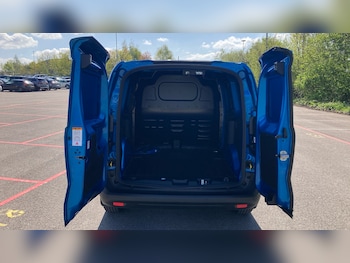 Used Ford Transit Courier 2026 for sale - 78420702: Photo