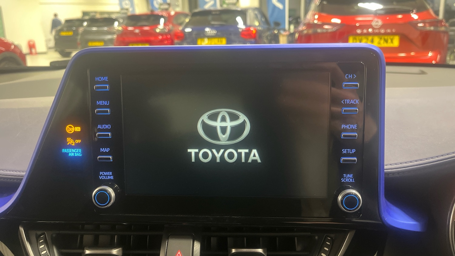 Used Toyota C-HR 2020 for sale - 77687882: Photo 12