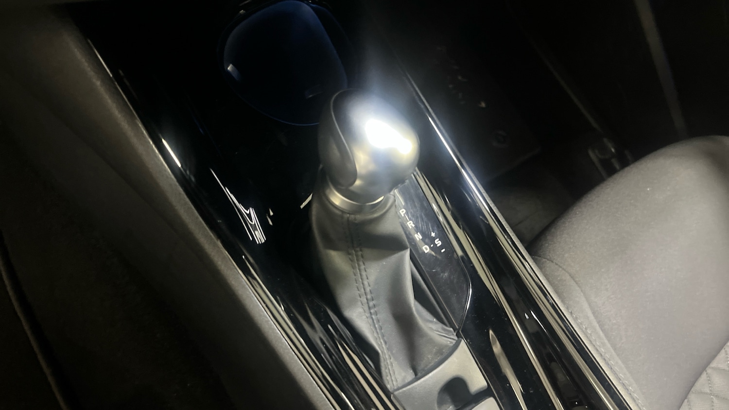 Used Toyota C-HR 2020 for sale - 77687882: Photo 13