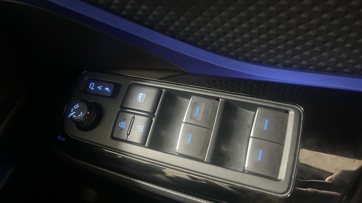 Used Toyota C-HR 2020 for sale - 77687882: Photo 23