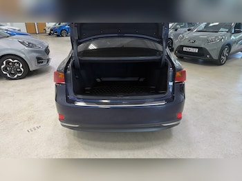 Used Lexus IS 2018 for sale - 78724197: Photo