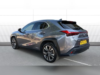Used Lexus UX 2019 for sale - 79500357: Photo