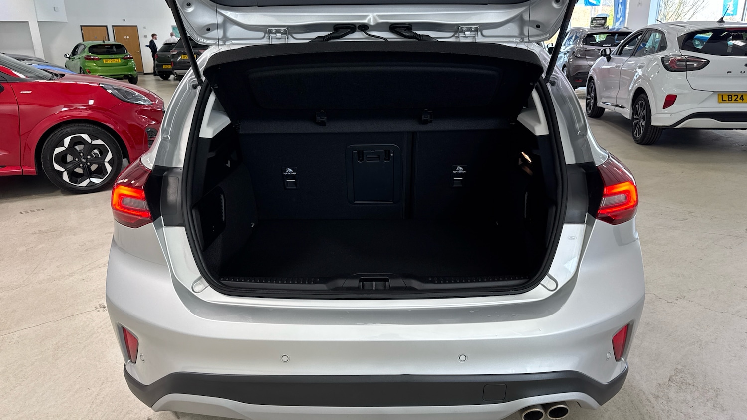 Used Ford Focus 2023 for sale - 77973179: Photo 4