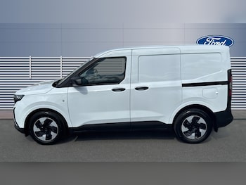 Used Ford Transit Courier 2026 for sale - 79399086: Photo