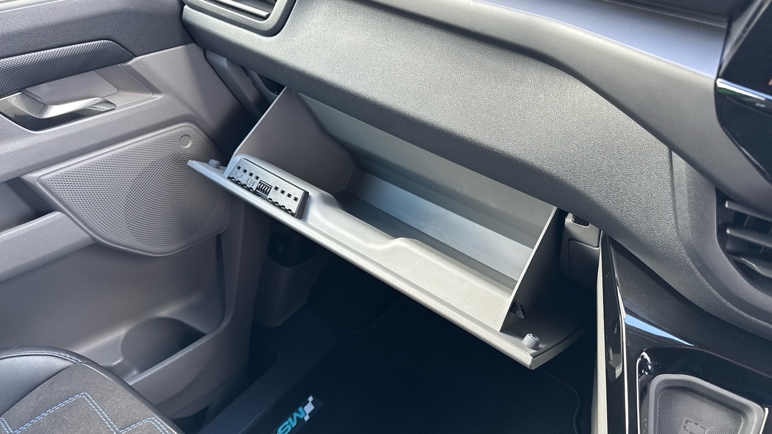 Used Ford Transit Custom 2024 for sale - 76352047: Photo 35